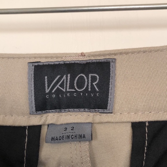 NEW! Tillys Mens Kahki Shorts - sz 32 - Picture 4 of 10